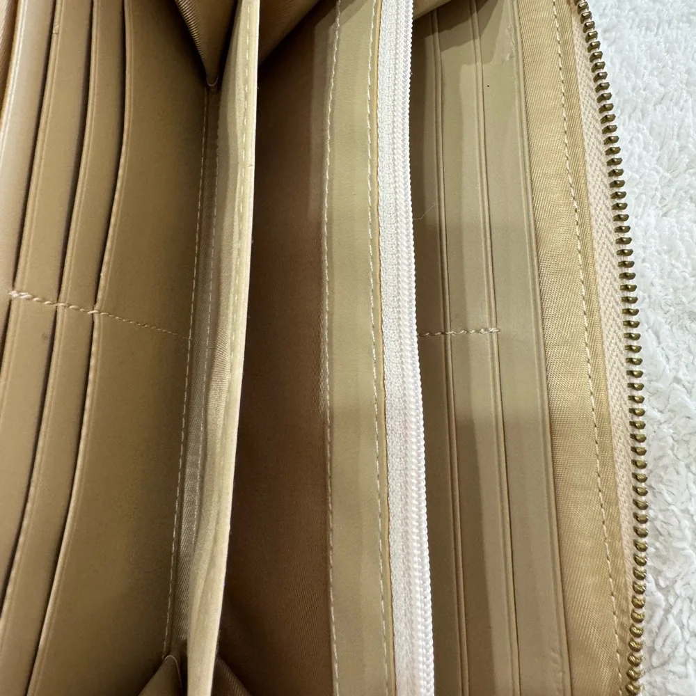 C Wonder Snakeskin Wallet - Picture 10 of 13